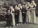 tak AT 1953 Kinderen van Hugo,1911 en Caty in Walcherse dracht